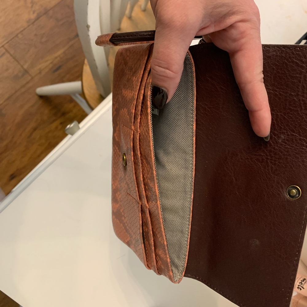 Wristlet - Picture 4 of 4